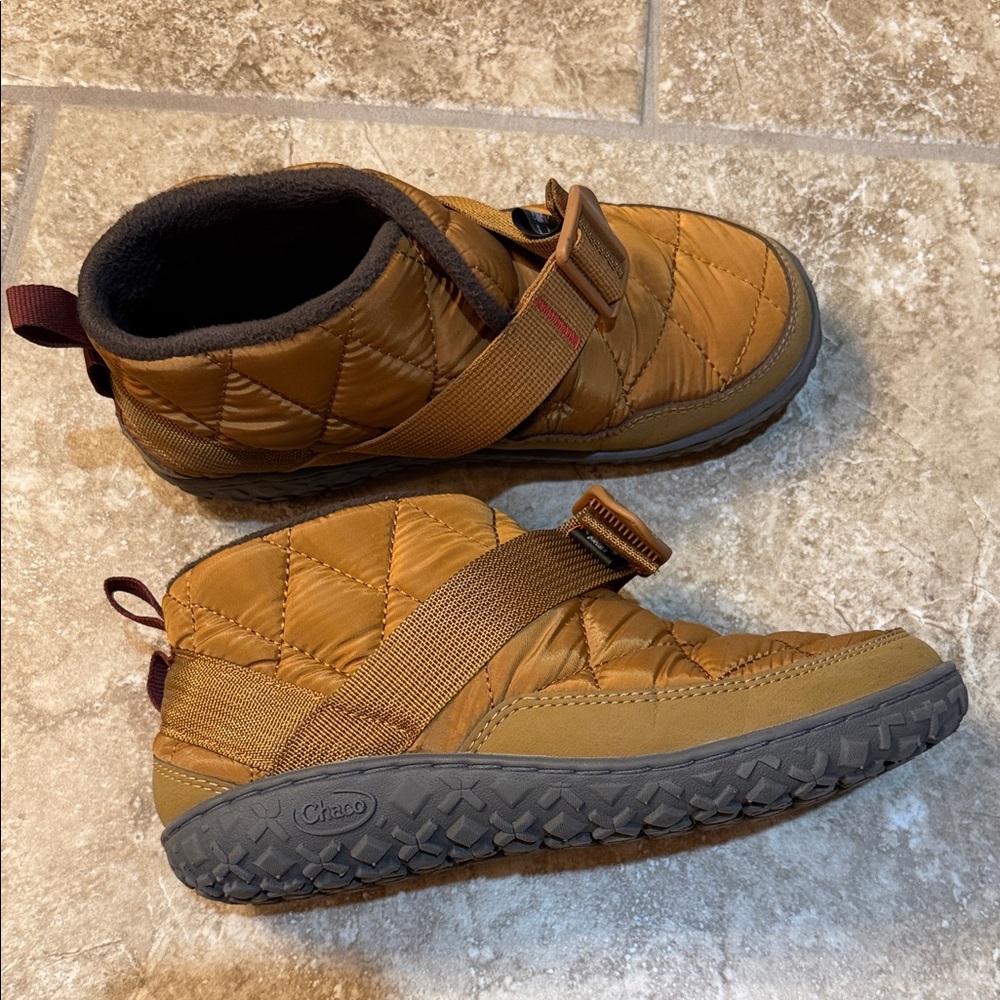 Chaco Quilted Tan Slippers
